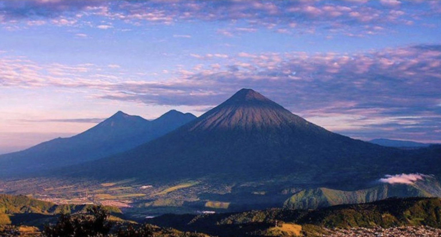 Volcán de Fuego, Acatenango y Volcán de Agua, Guatemala